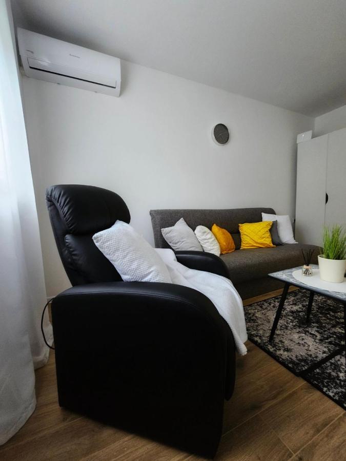 Marija Apartman Osijek Exterior foto